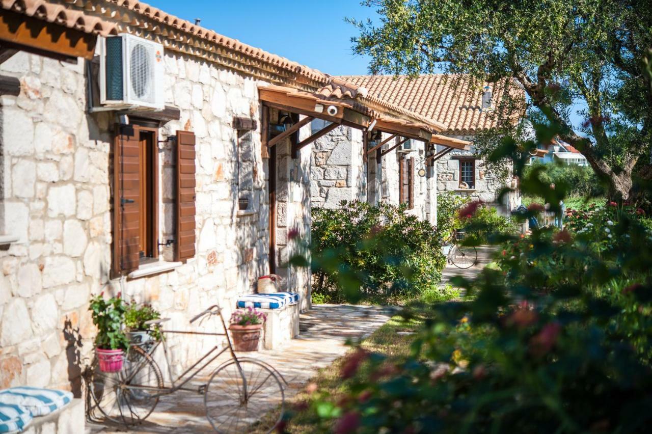 Kavos Psarou Villas Ammoudi Exterior foto